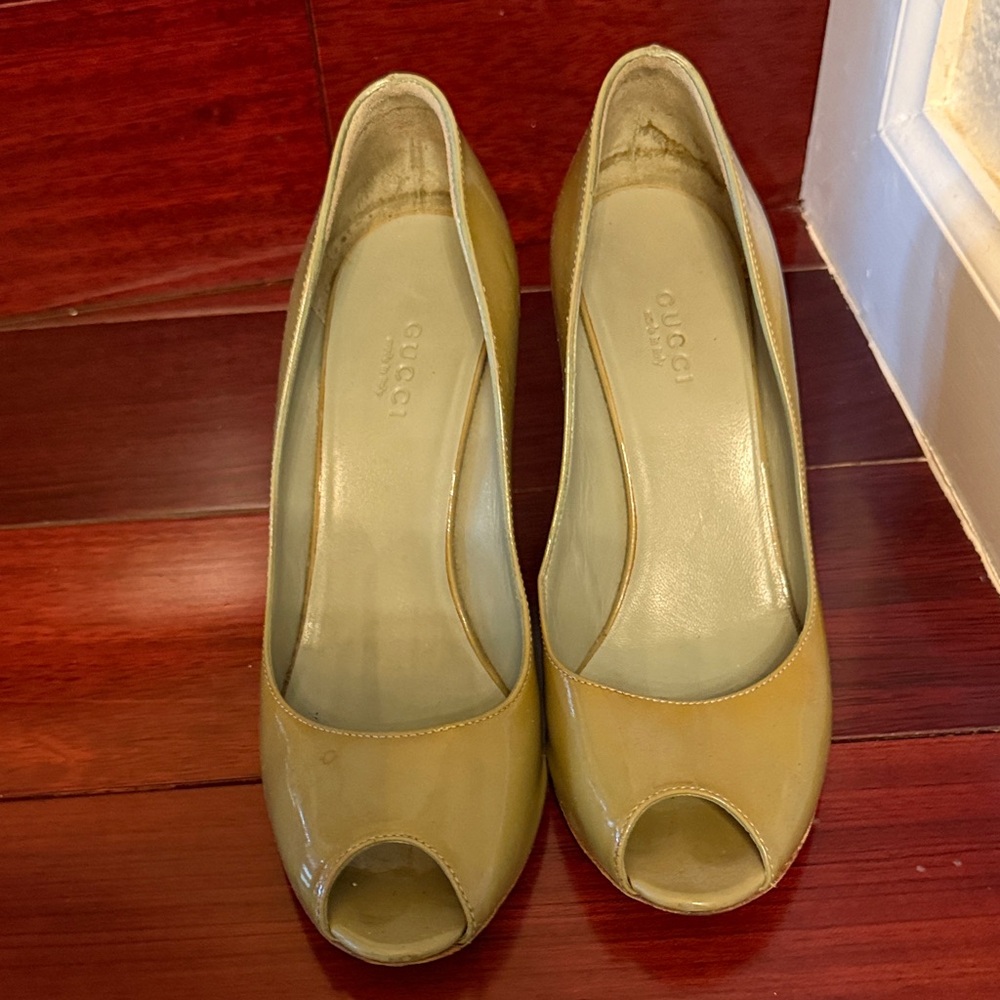 Gucci Mustard Peep-Toe Heels